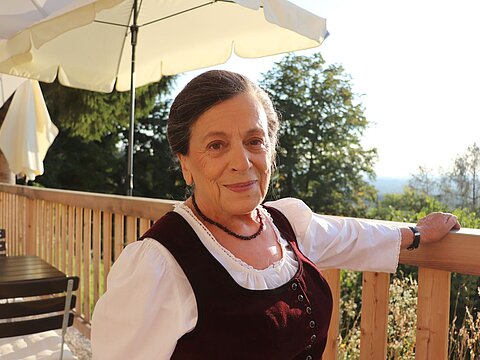 Elisatbeth Pollstädter ist Preisträgerin des Walter Kraus Mundartpreises 2020